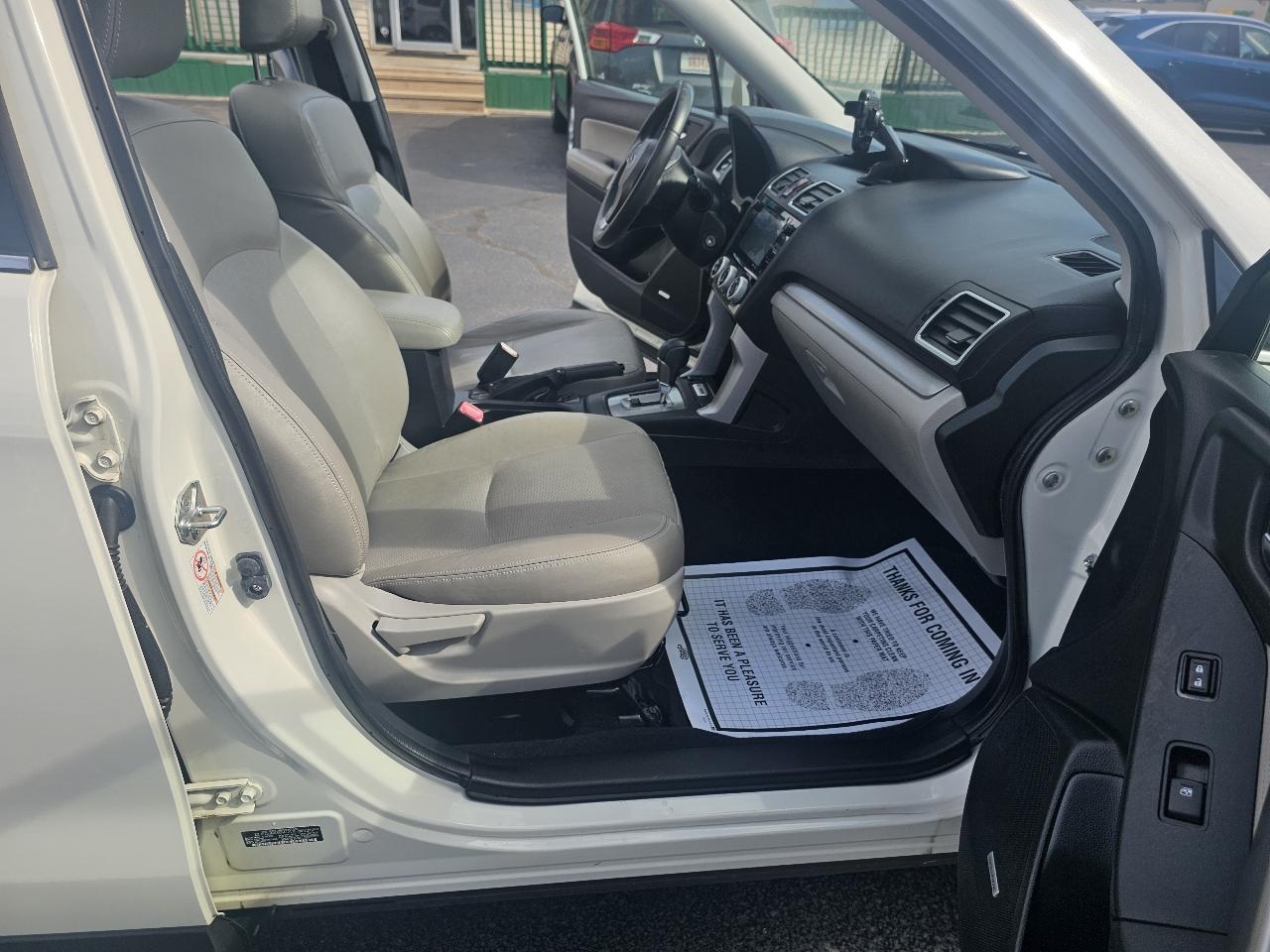 Subaru Forester 2.5i Touring 2016