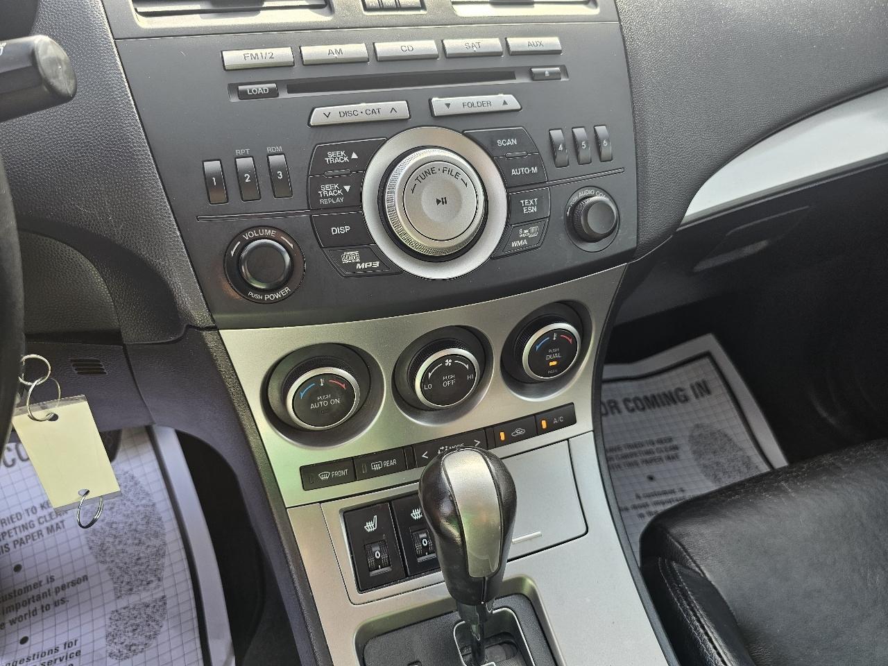 Mazda MAZDA3 s Grand Touring 5-Door 2011