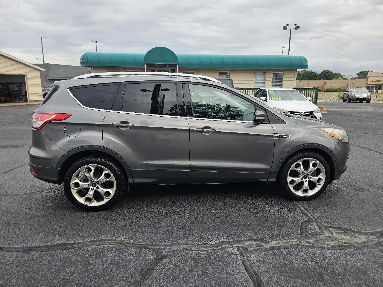 Ford Escape Titanium 4WD 2014