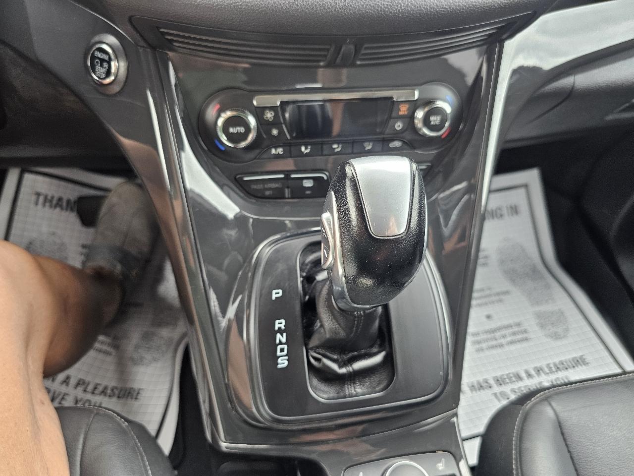Ford Escape Titanium 4WD 2014