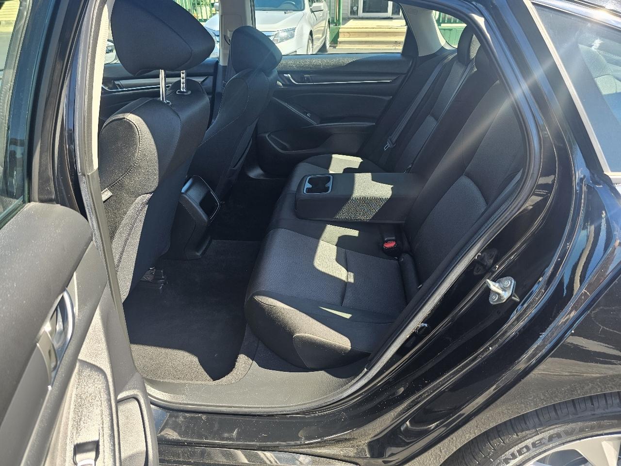 Honda Accord LX CVT 2019