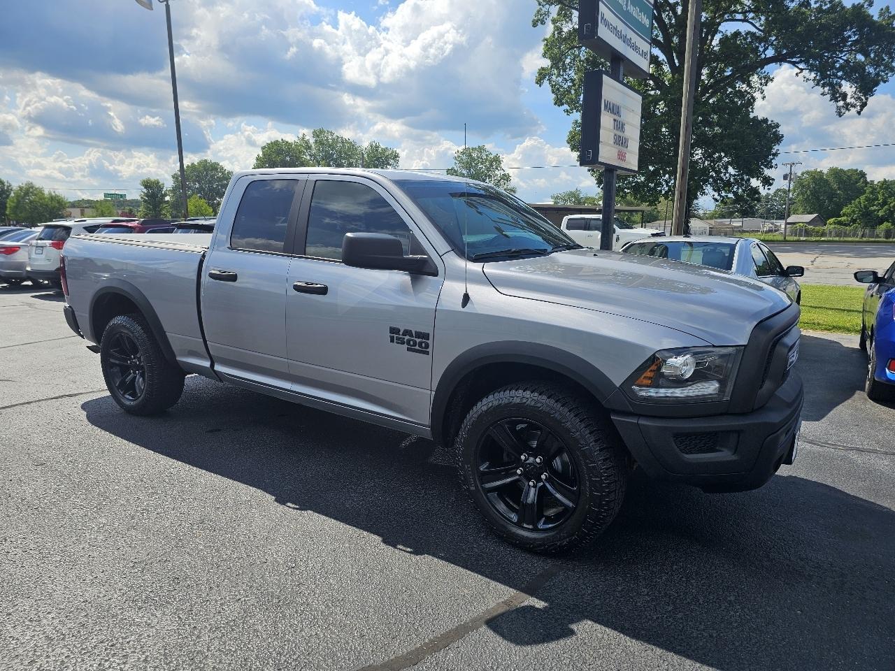 RAM 1500 SLT Quad Cab 4WD 2021