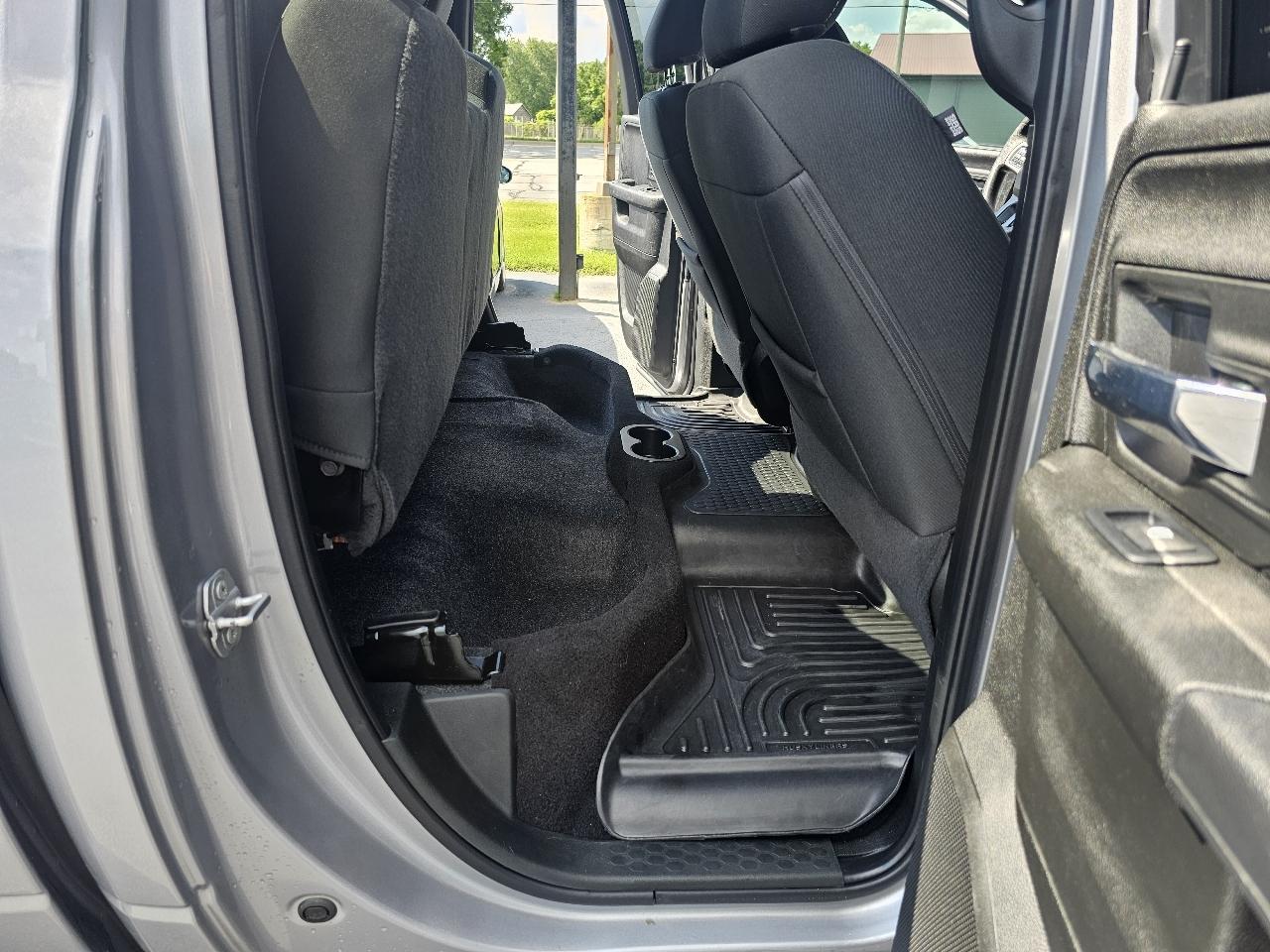 RAM 1500 SLT Quad Cab 4WD 2021
