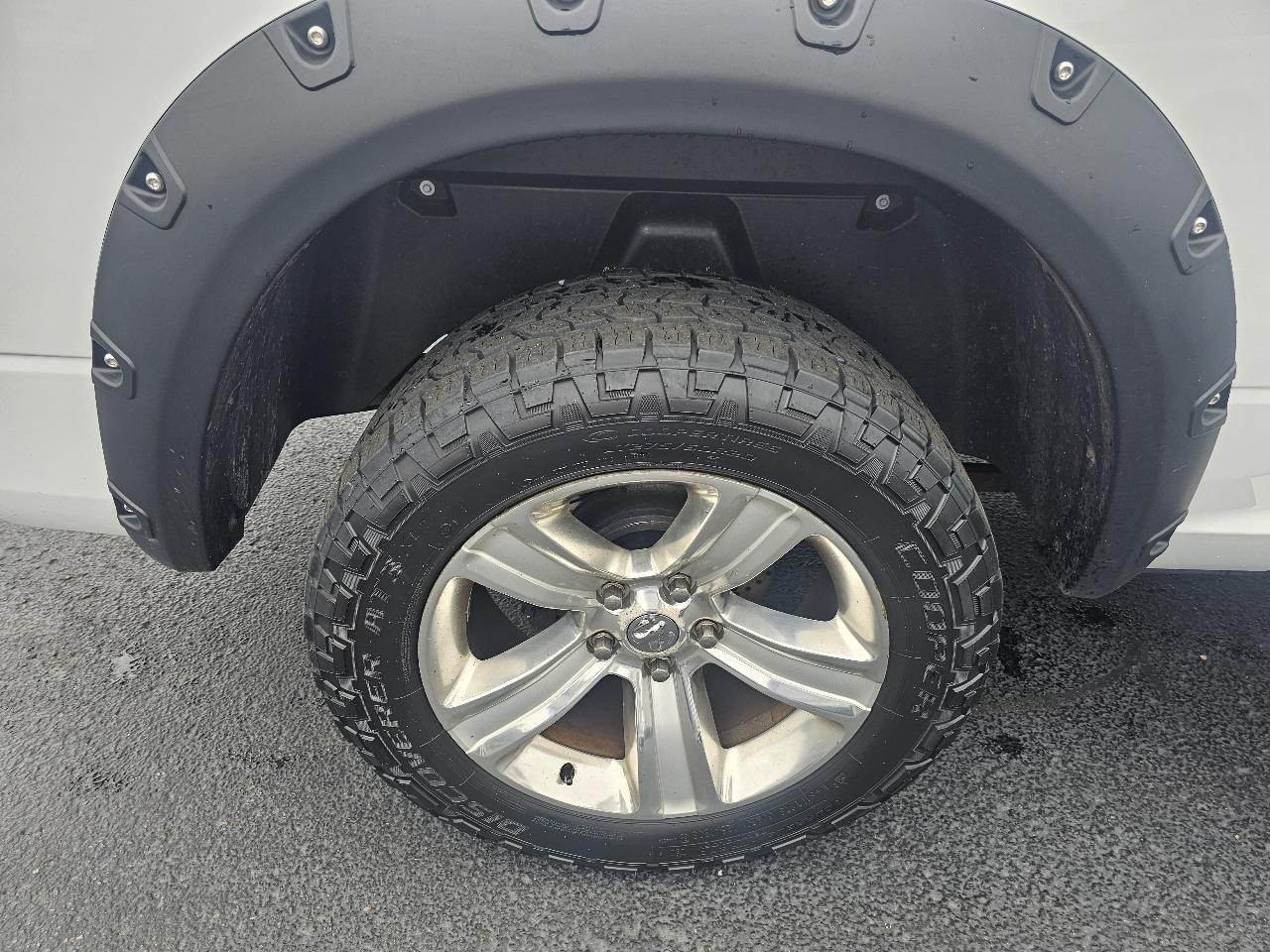 RAM 1500 SLT Crew Cab SWB 4WD 2014