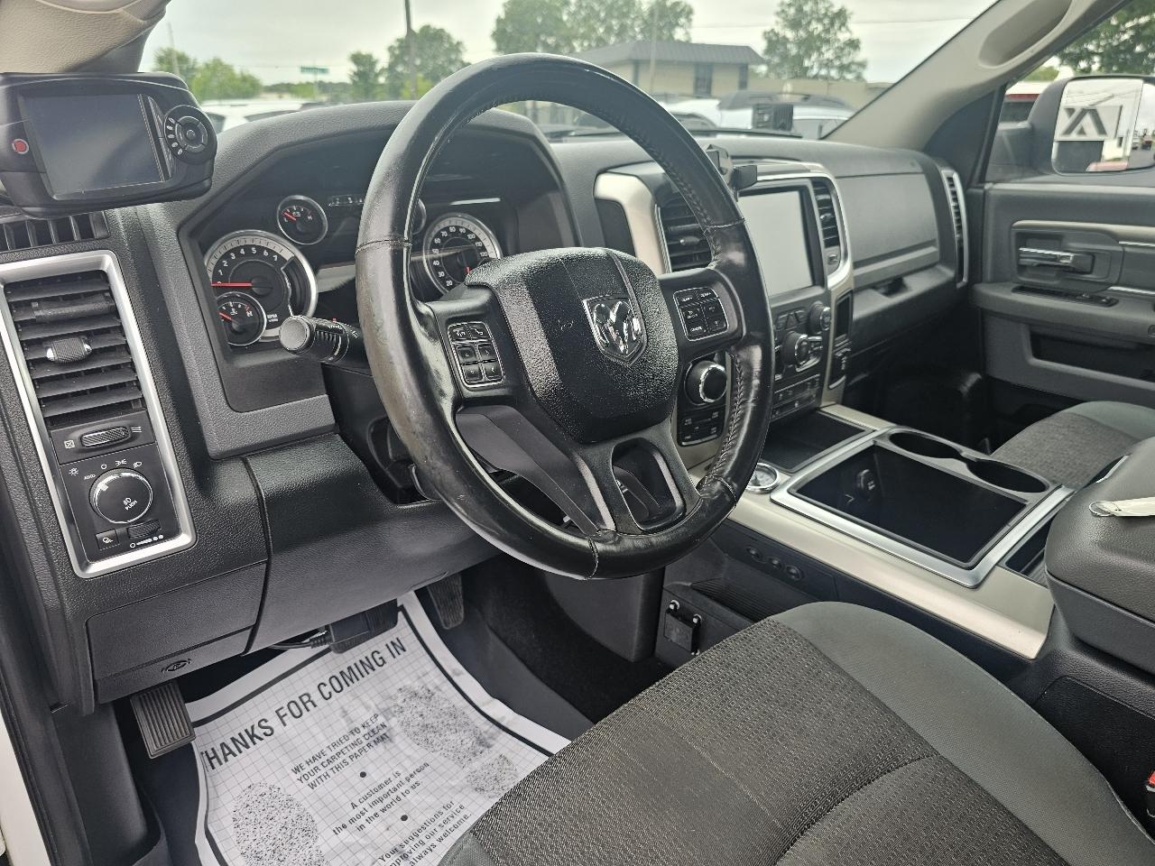 RAM 1500 SLT Crew Cab SWB 4WD 2014