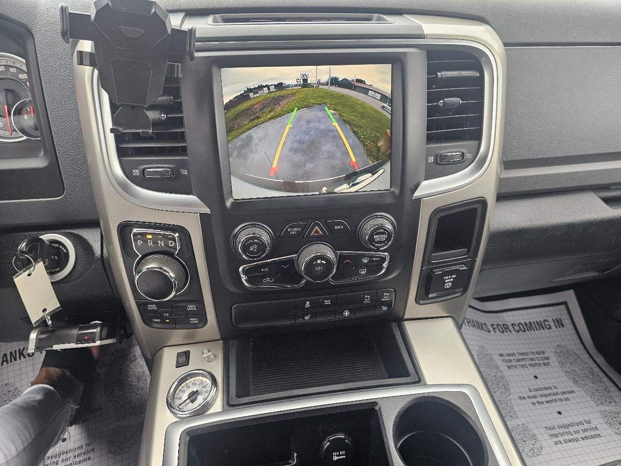 RAM 1500 SLT Crew Cab SWB 4WD 2014