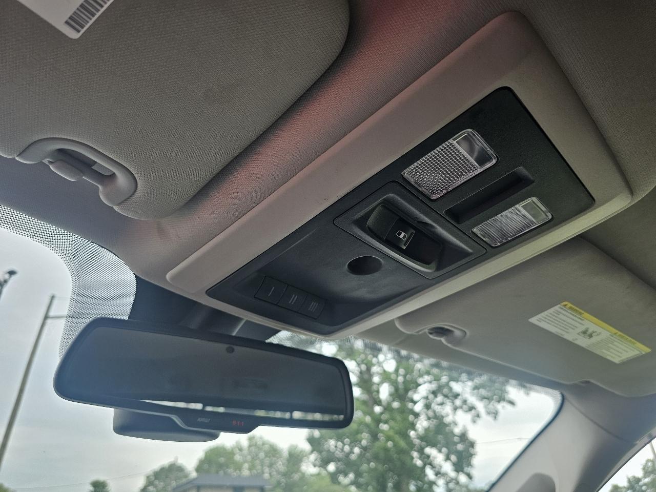 RAM 1500 SLT Crew Cab SWB 4WD 2014
