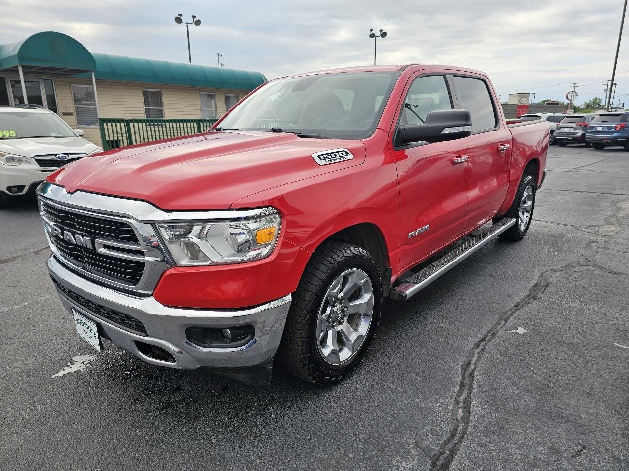 RAM 1500 Big Horn Crew Cab SWB 4WD 2020