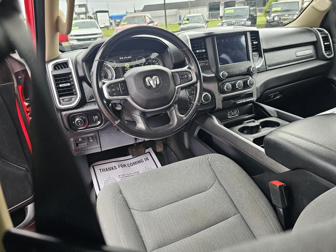 RAM 1500 Big Horn Crew Cab SWB 4WD 2020