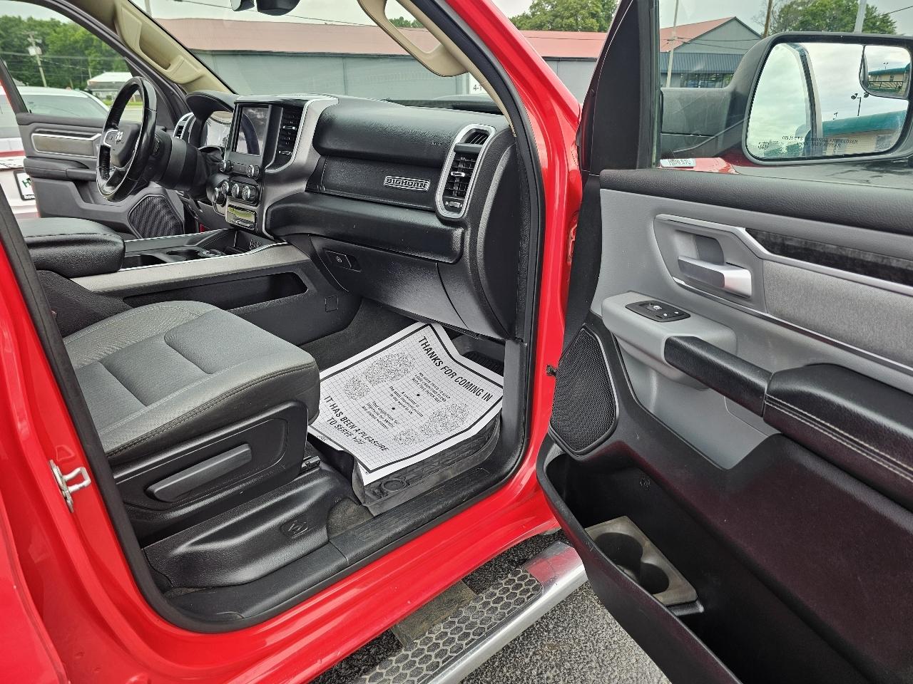 RAM 1500 Big Horn Crew Cab SWB 4WD 2020