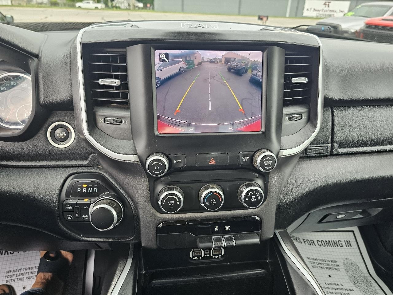 RAM 1500 Big Horn Crew Cab SWB 4WD 2020