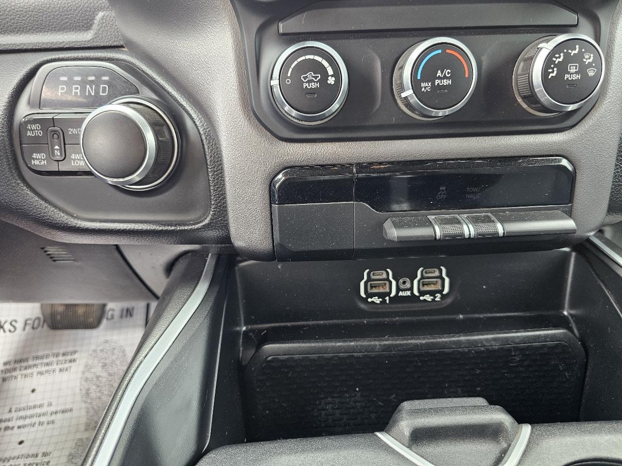 RAM 1500 Big Horn Crew Cab SWB 4WD 2020