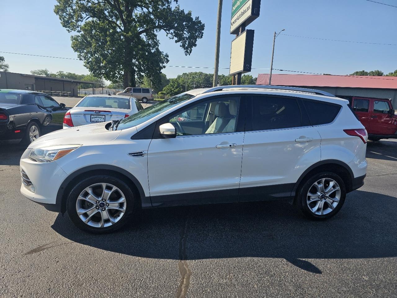 Ford Escape Titanium 4WD 2015