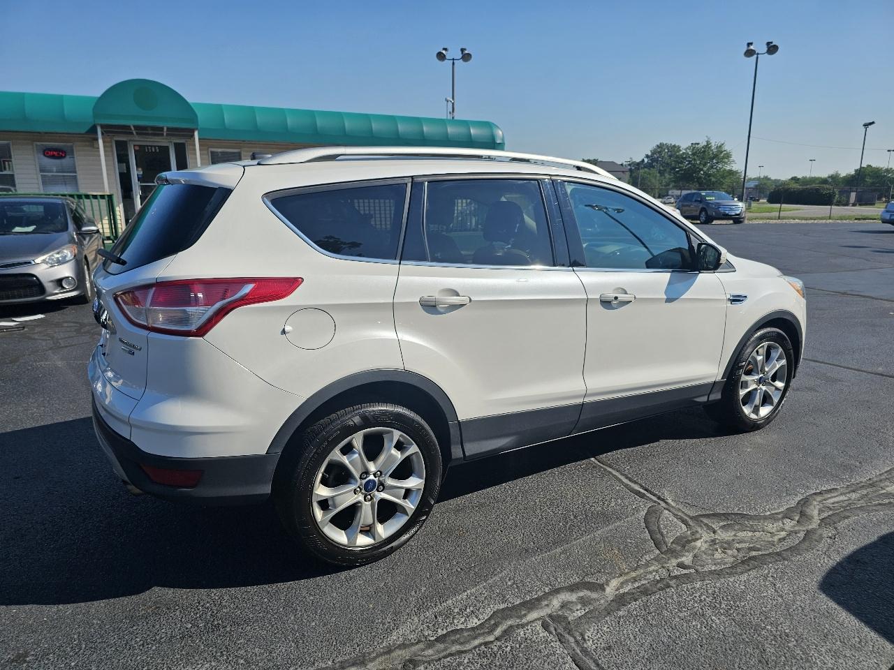 Ford Escape Titanium 4WD 2015