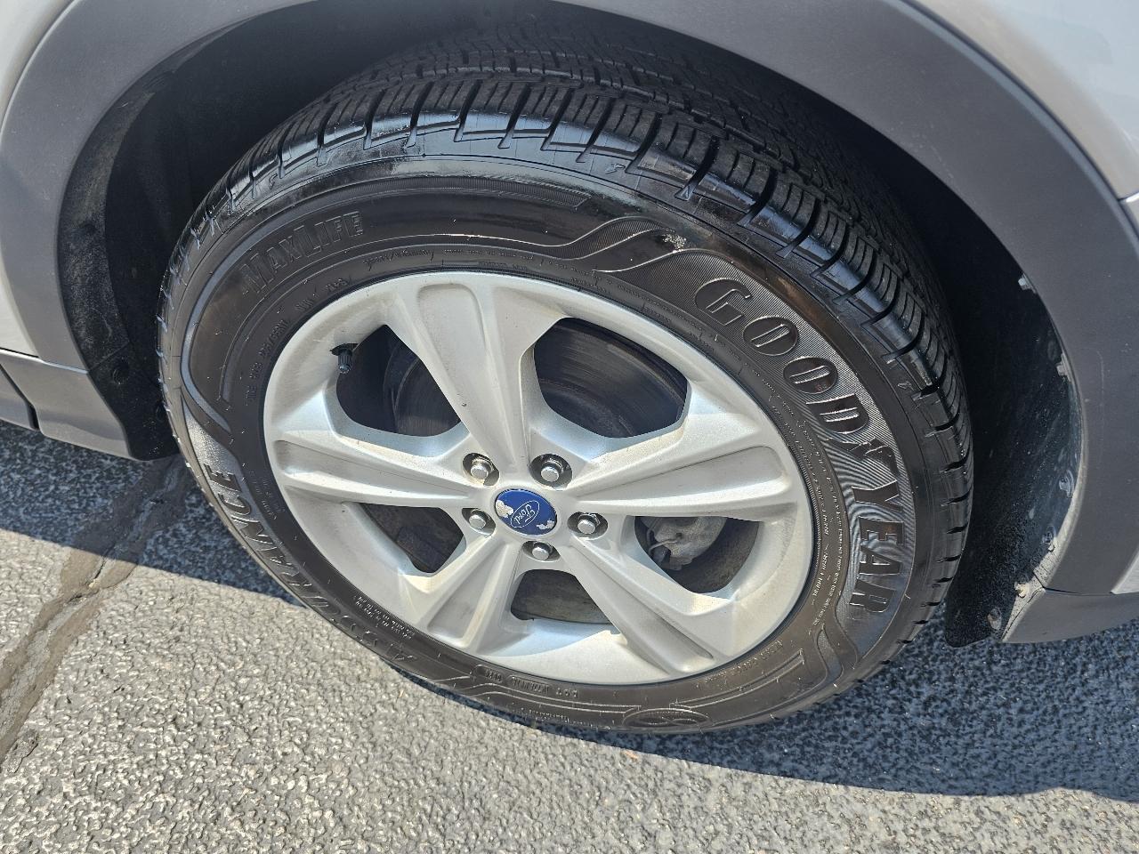 Ford Escape SE FWD 2016