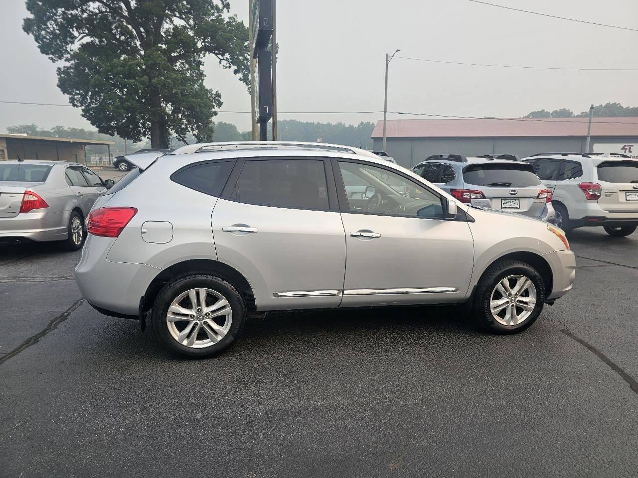 Nissan Rogue SV AWD 2013