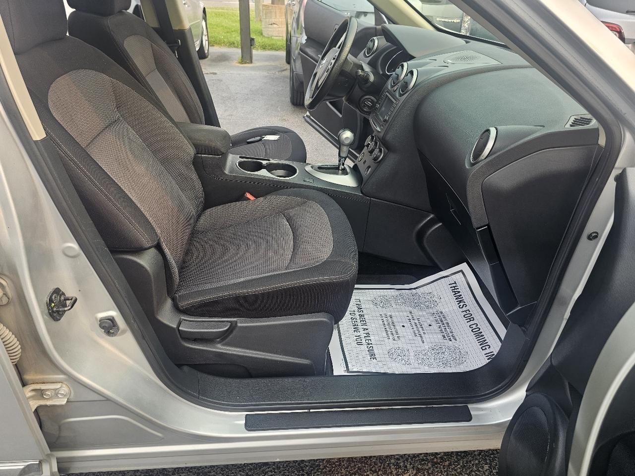 Nissan Rogue SV AWD 2013