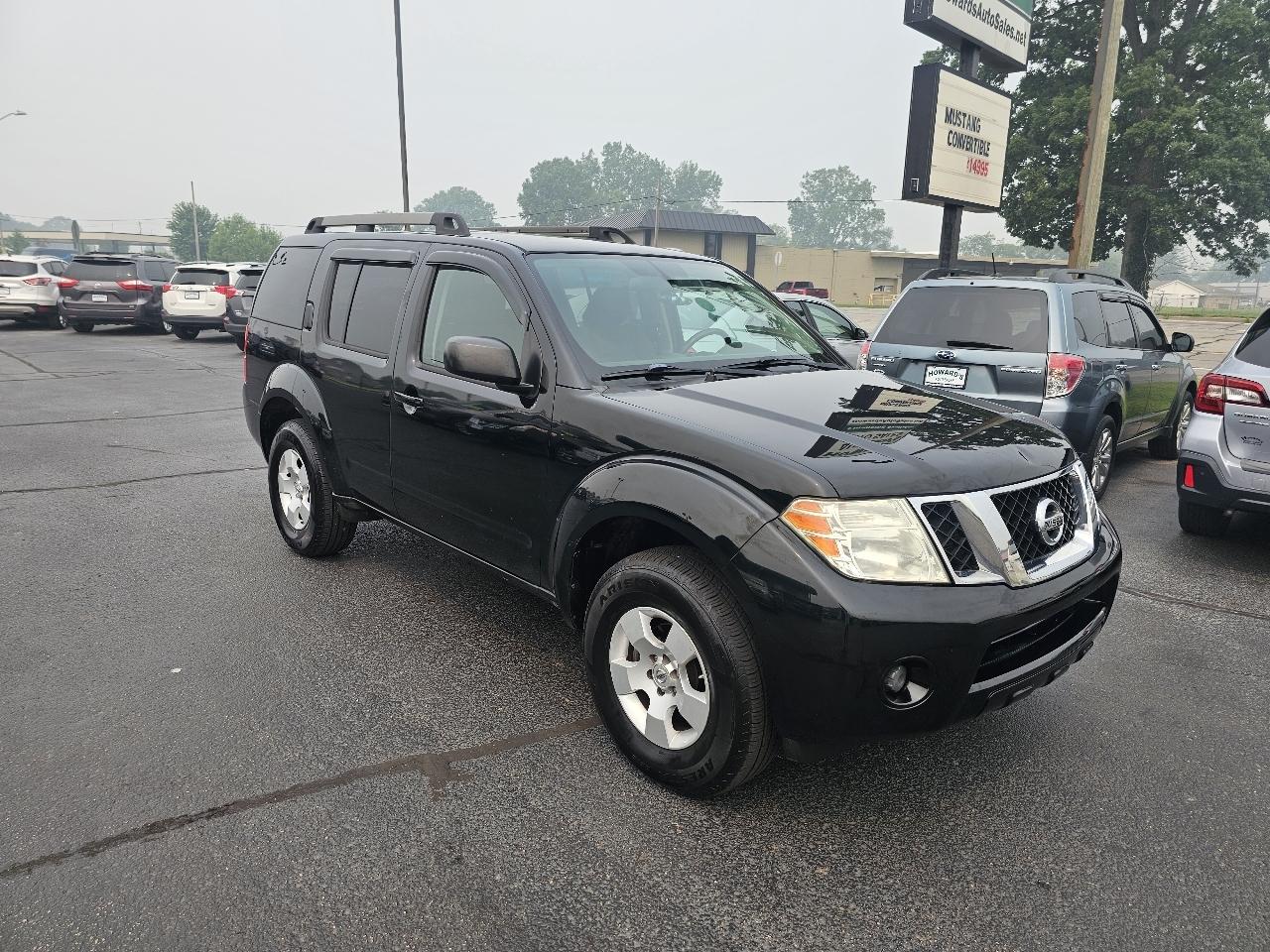 Nissan Pathfinder 4x4 S 2012