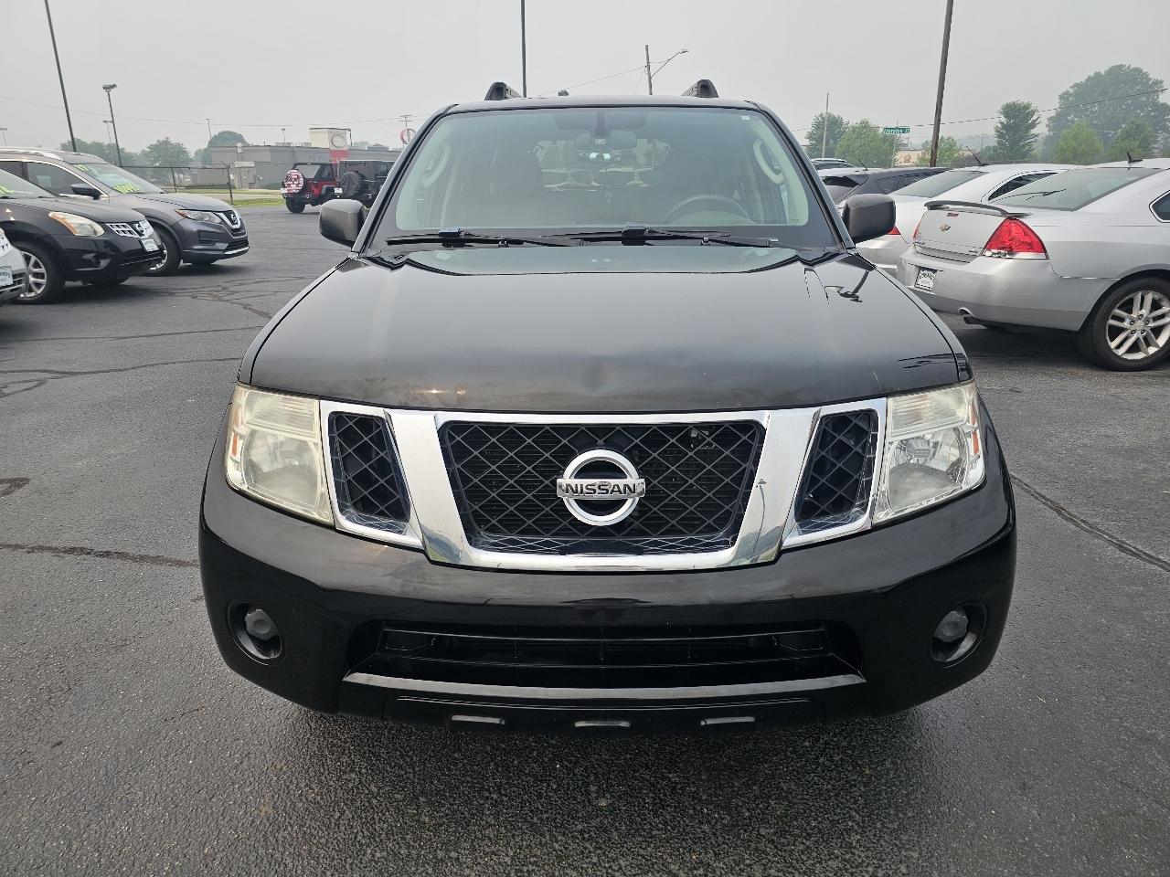 Nissan Pathfinder 4x4 S 2012