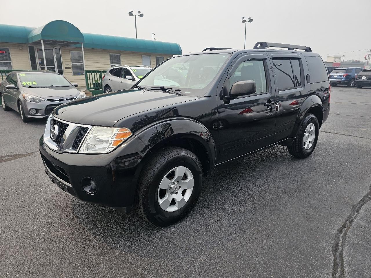 Nissan Pathfinder 4x4 S 2012
