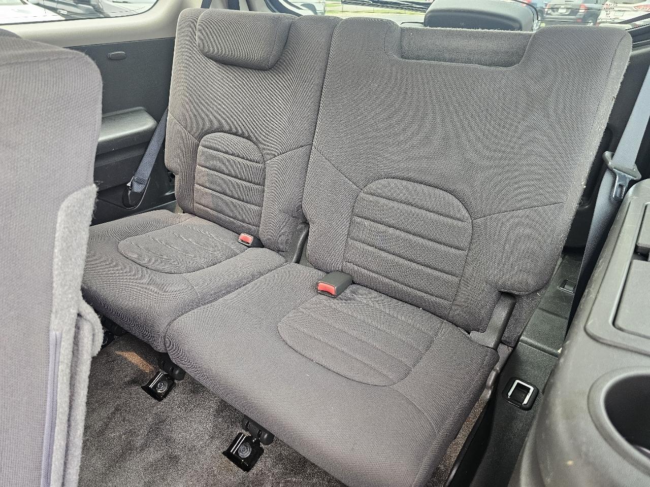 Nissan Pathfinder 4x4 S 2012