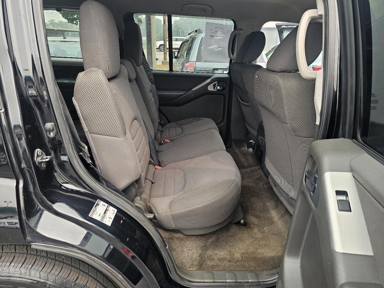 Nissan Pathfinder 4x4 S 2012