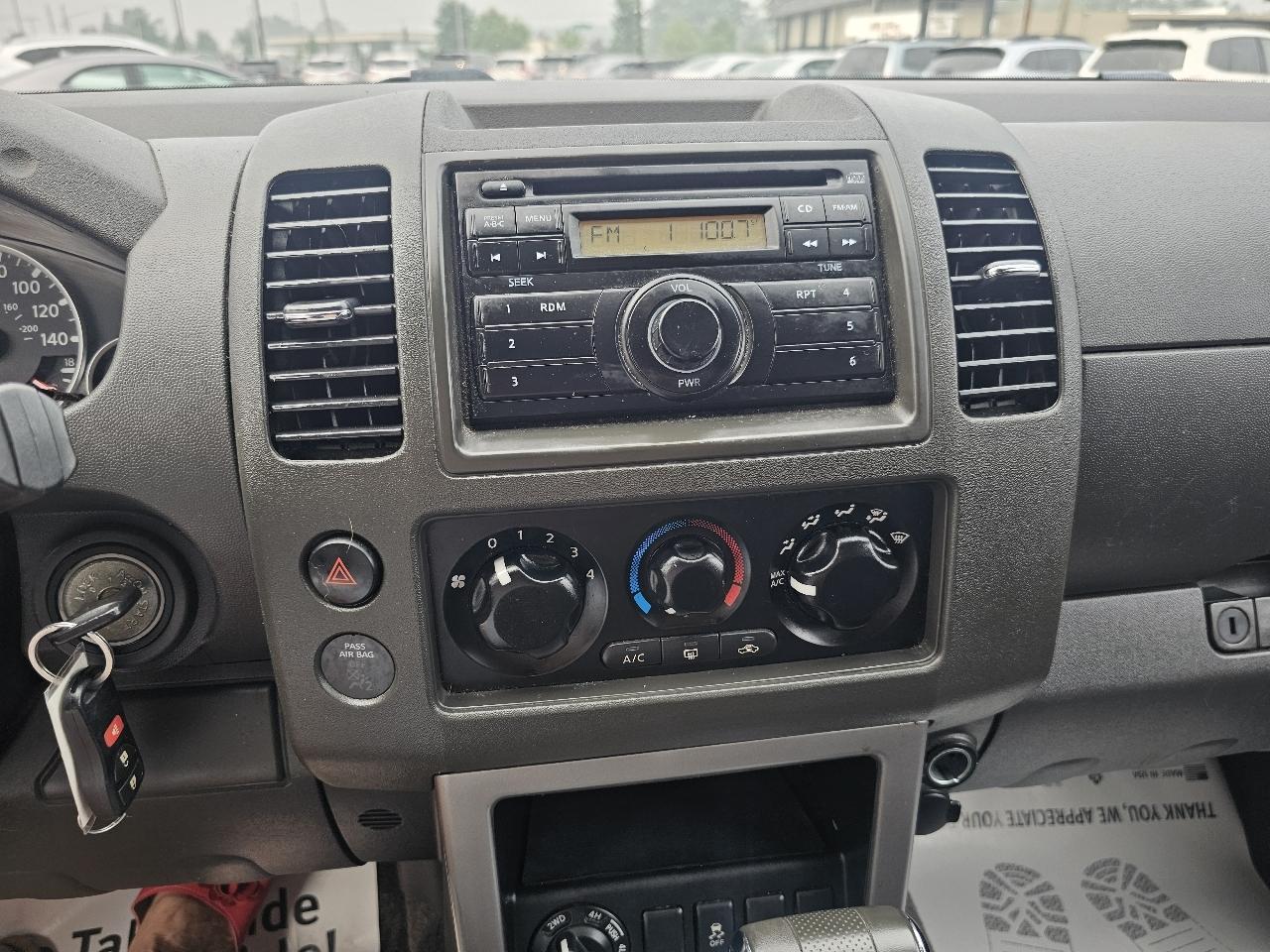 Nissan Pathfinder 4x4 S 2012