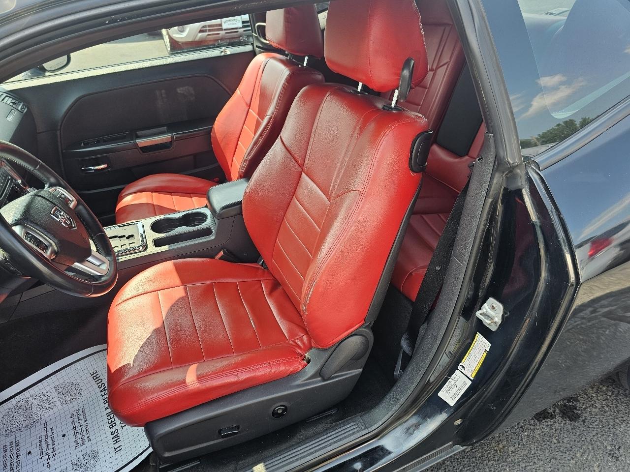 Dodge Challenger R/T 2012