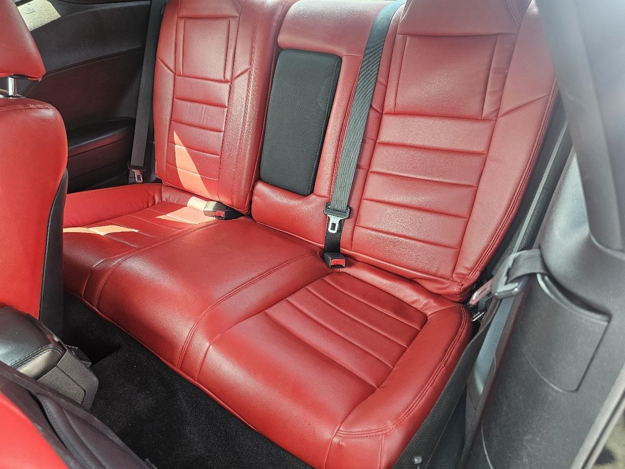 Dodge Challenger R/T 2012