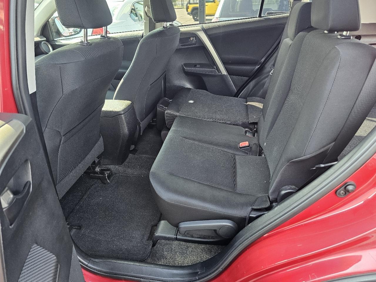 Toyota RAV4 LE AWD 2014
