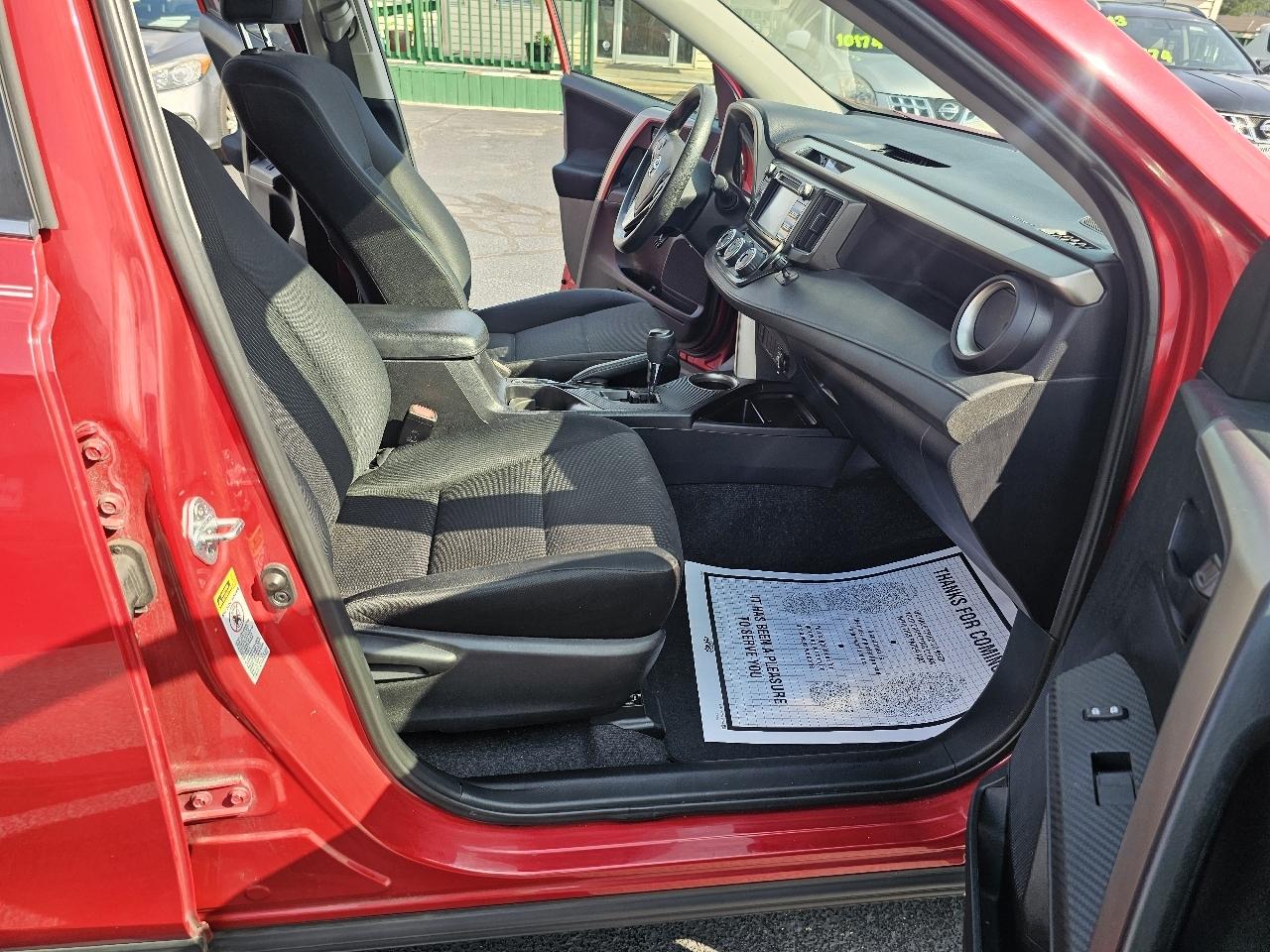 Toyota RAV4 LE AWD 2014