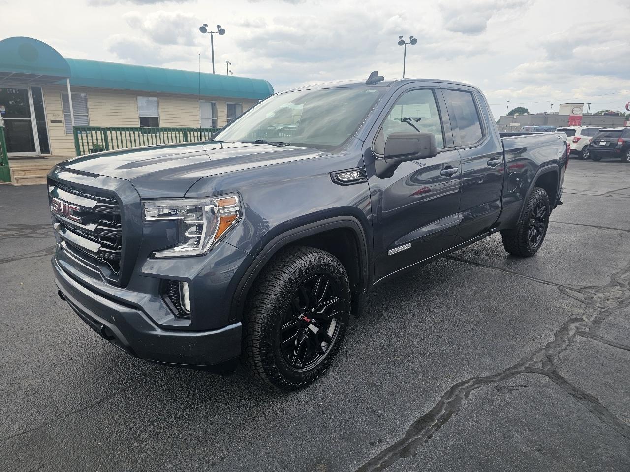 GMC Sierra 1500 Elevation Double Cab 4WD 2021