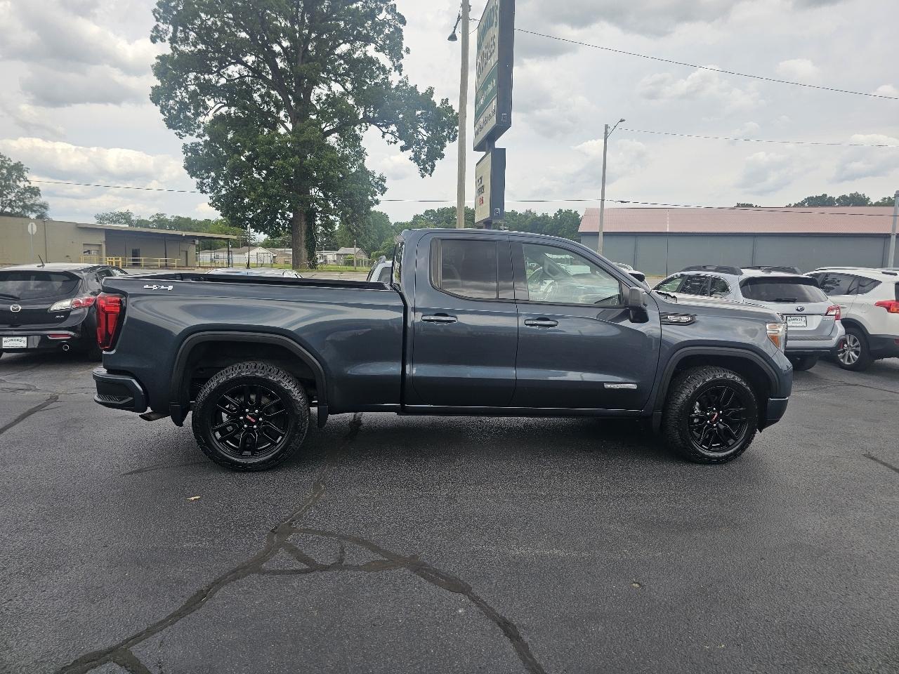 GMC Sierra 1500 Elevation Double Cab 4WD 2021