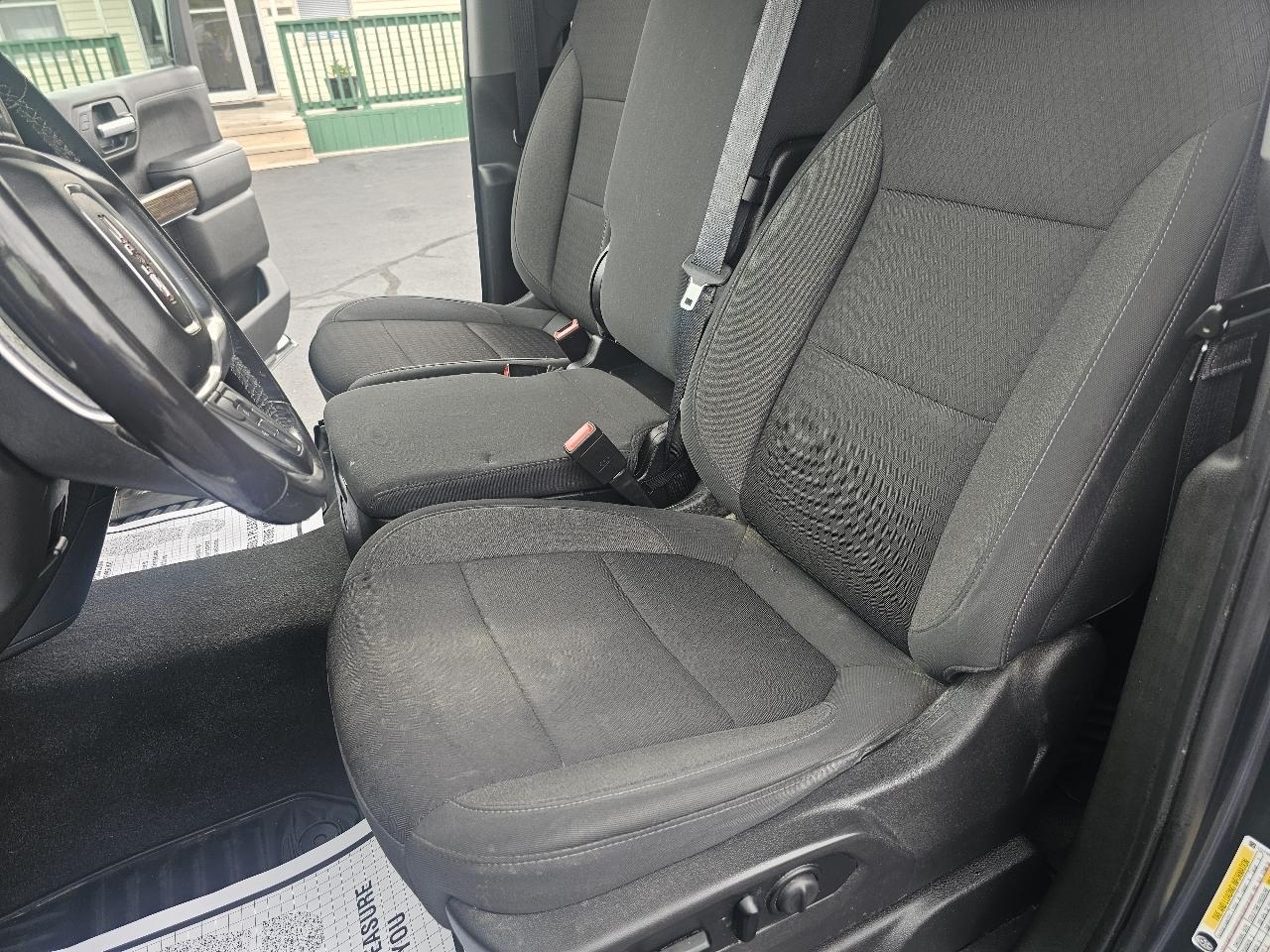 GMC Sierra 1500 Elevation Double Cab 4WD 2021