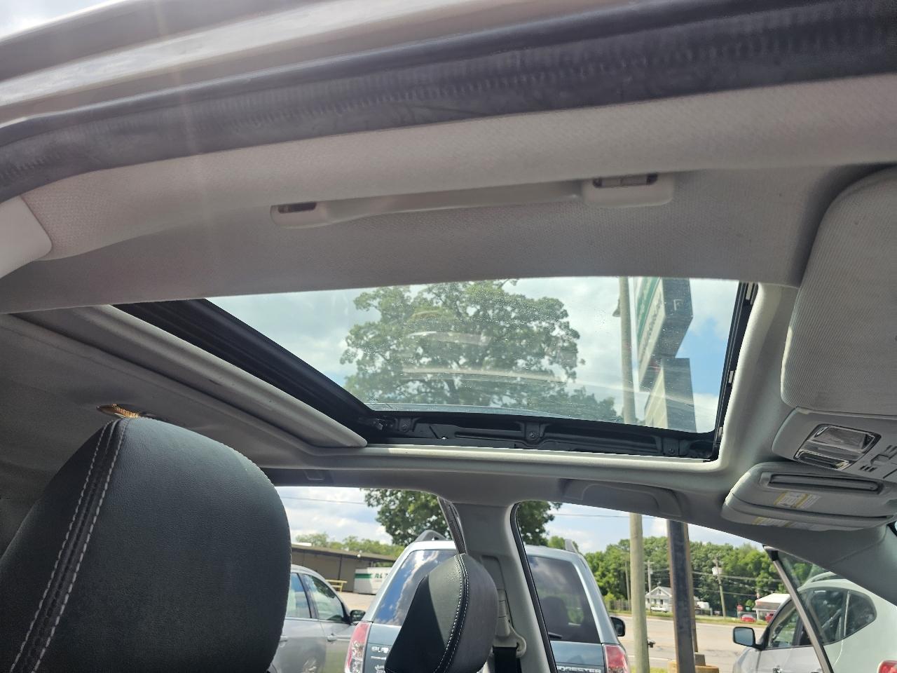 Subaru Forester 2.5i Limited 2015