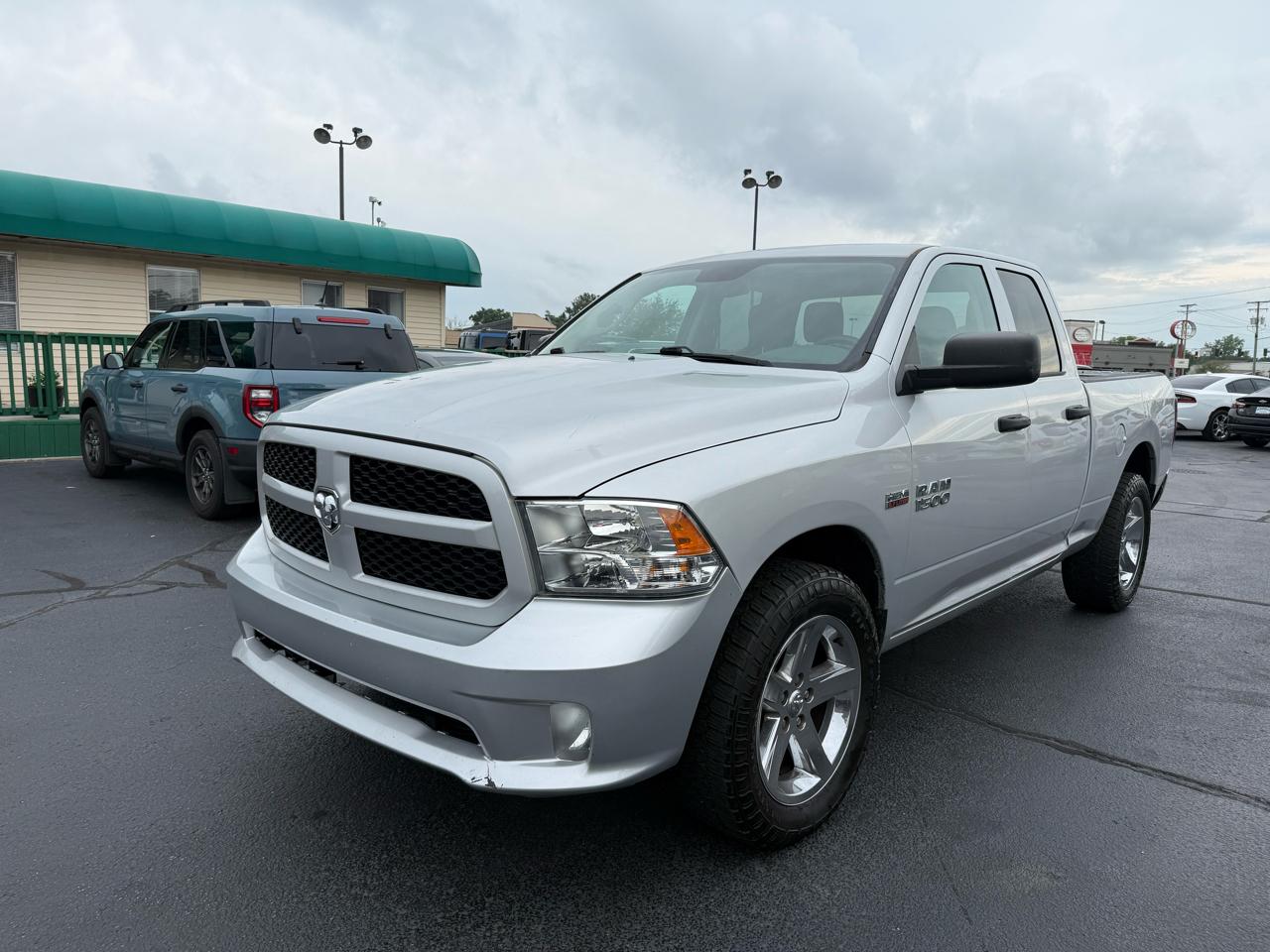 RAM 1500 Tradesman Quad Cab 4WD 2018