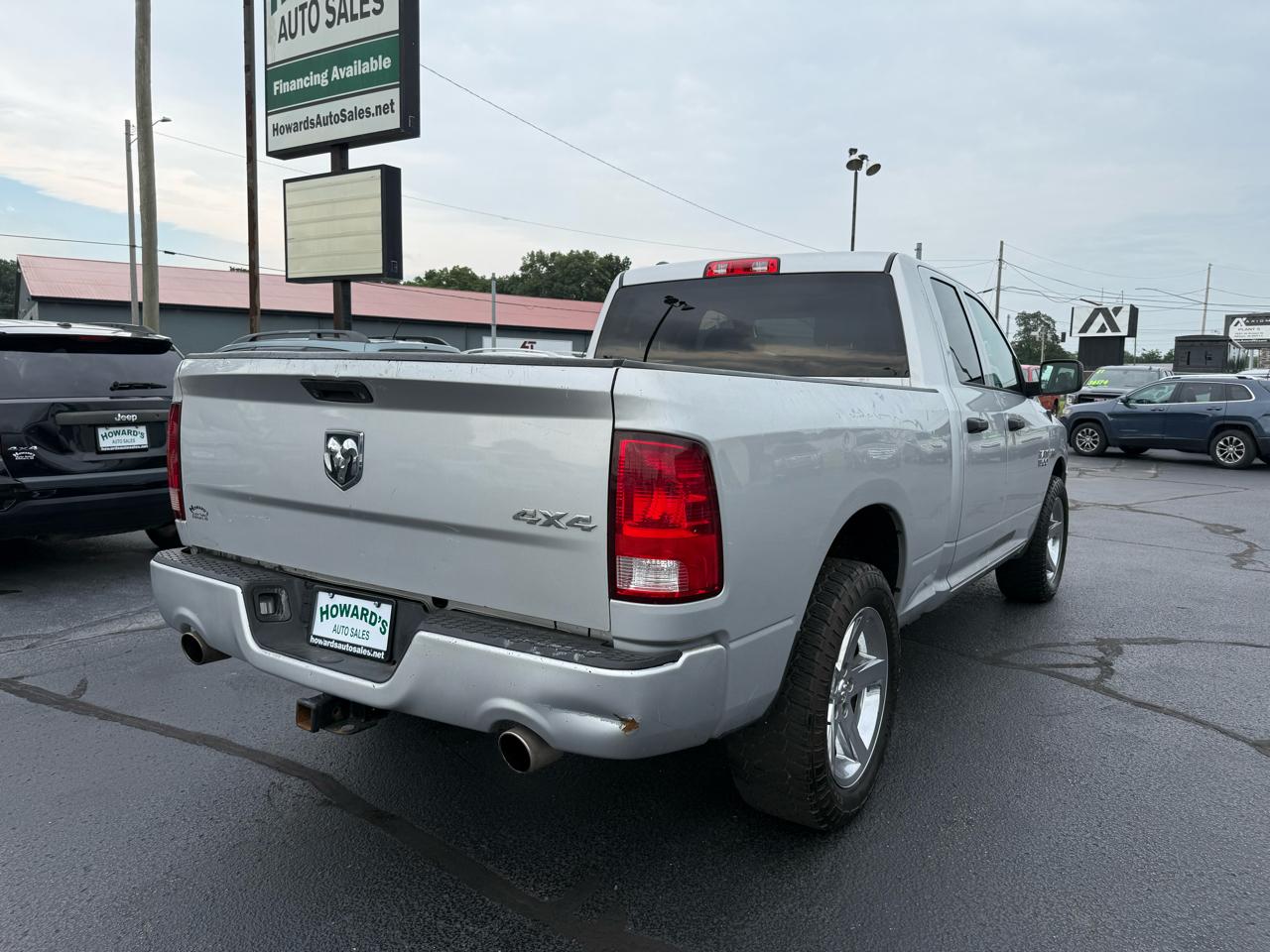 RAM 1500 Tradesman Quad Cab 4WD 2018
