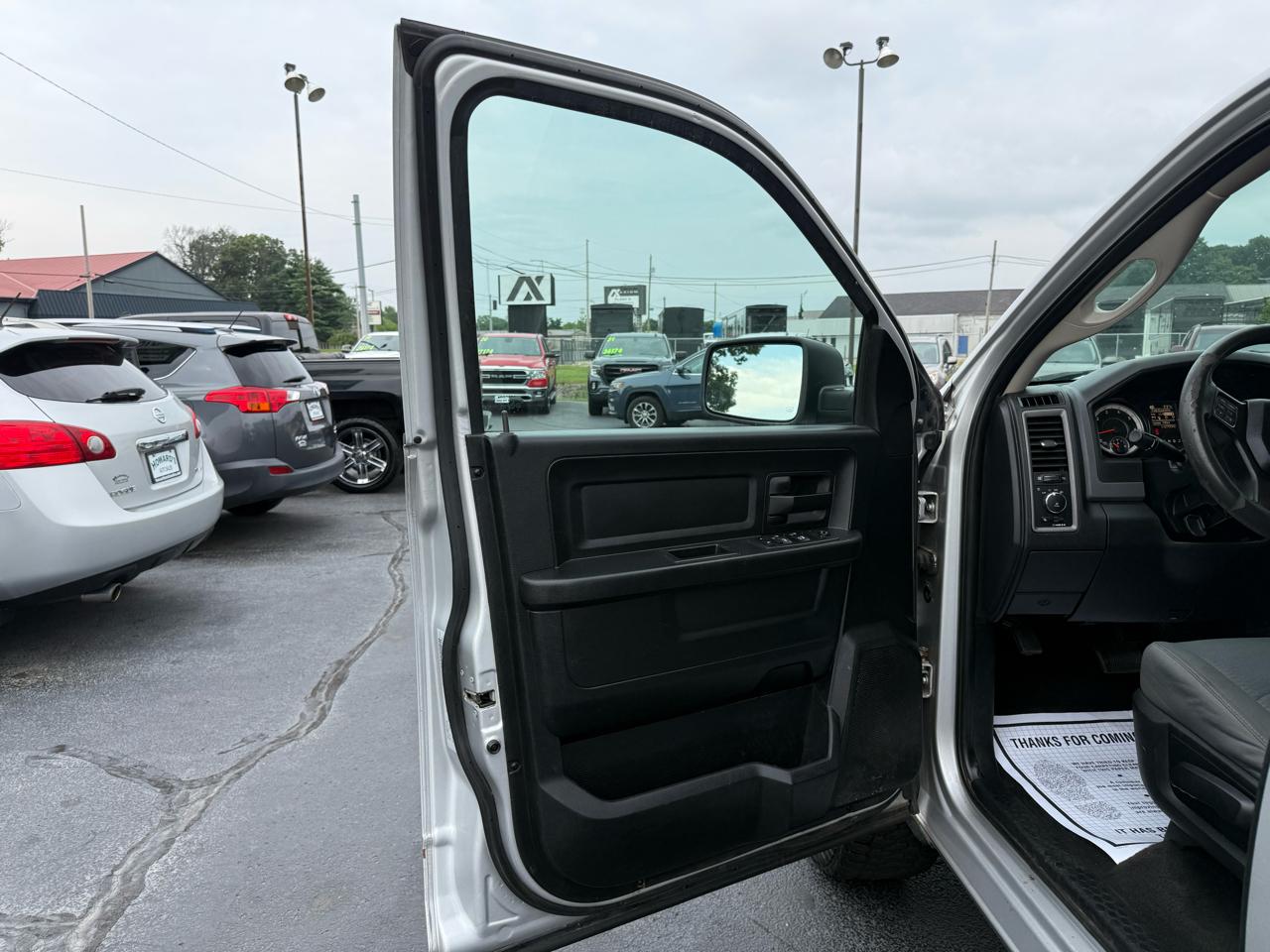 RAM 1500 Tradesman Quad Cab 4WD 2018
