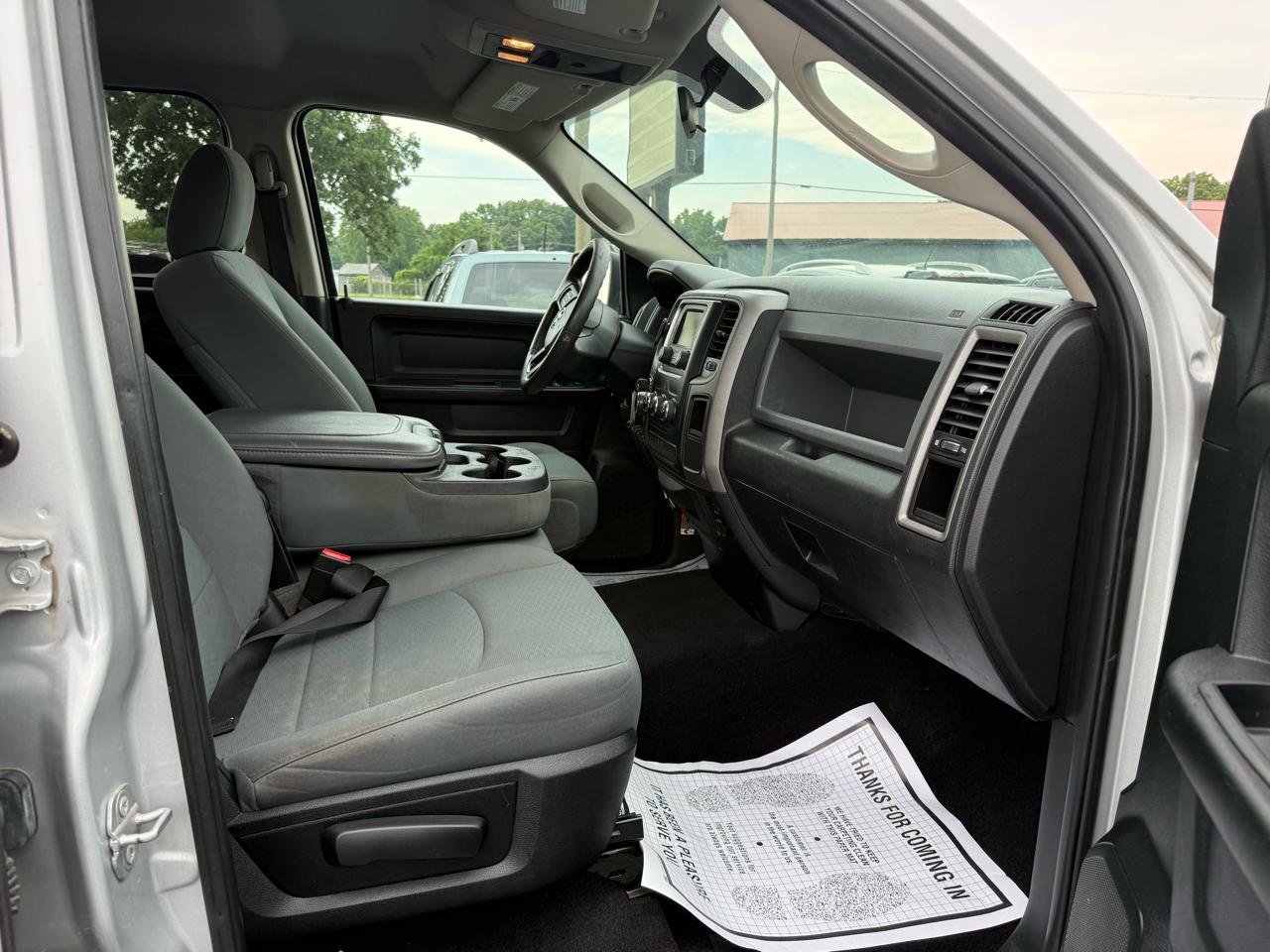 RAM 1500 Tradesman Quad Cab 4WD 2018