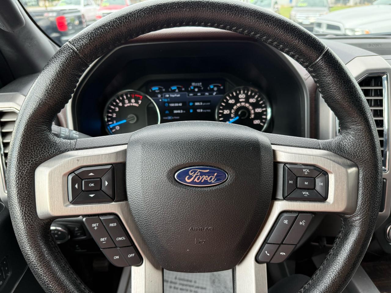 Ford F-150 Platinum SuperCrew 5.5-ft. Bed 4WD 2015