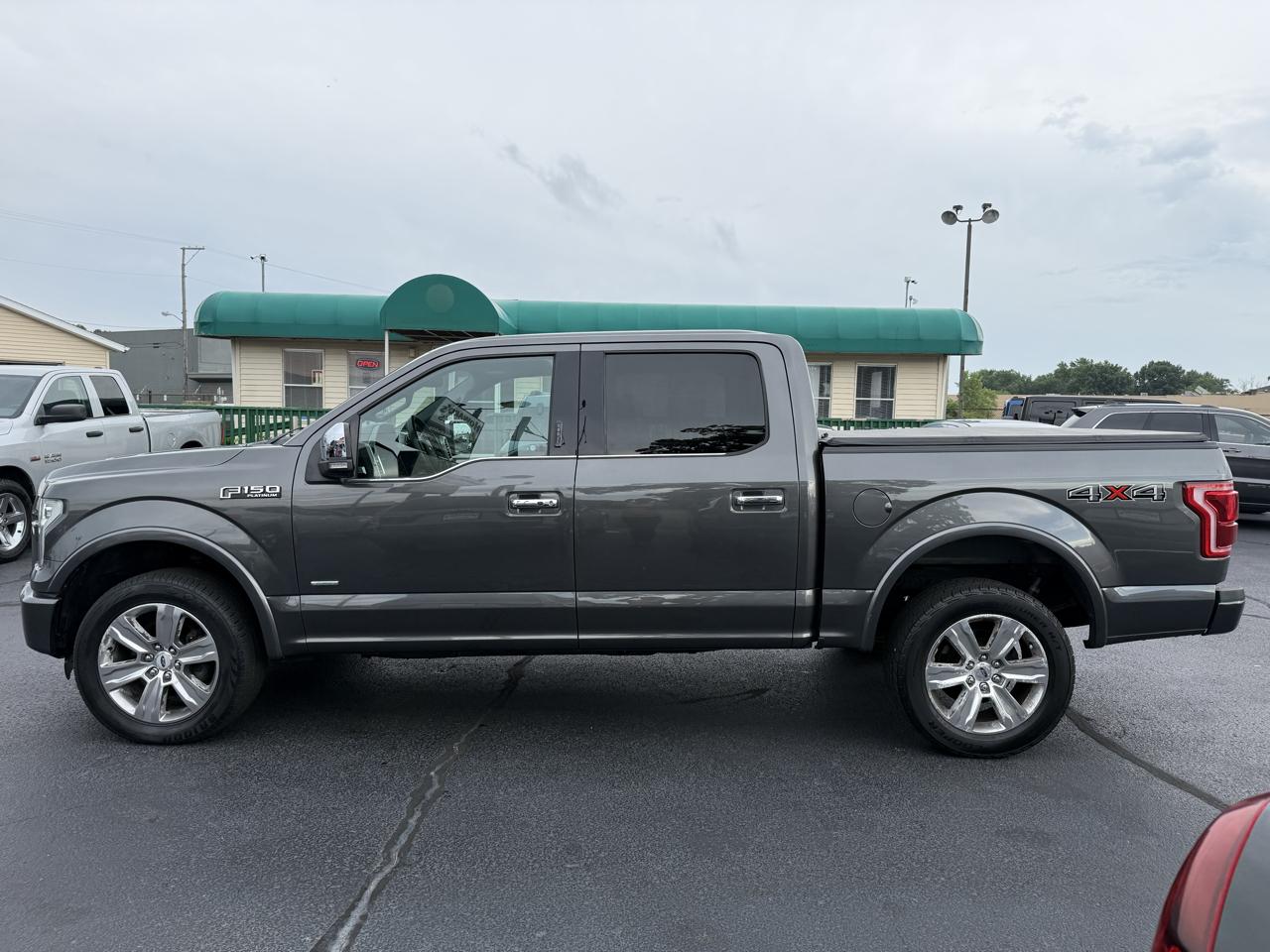 Ford F-150 Platinum SuperCrew 5.5-ft. Bed 4WD 2015