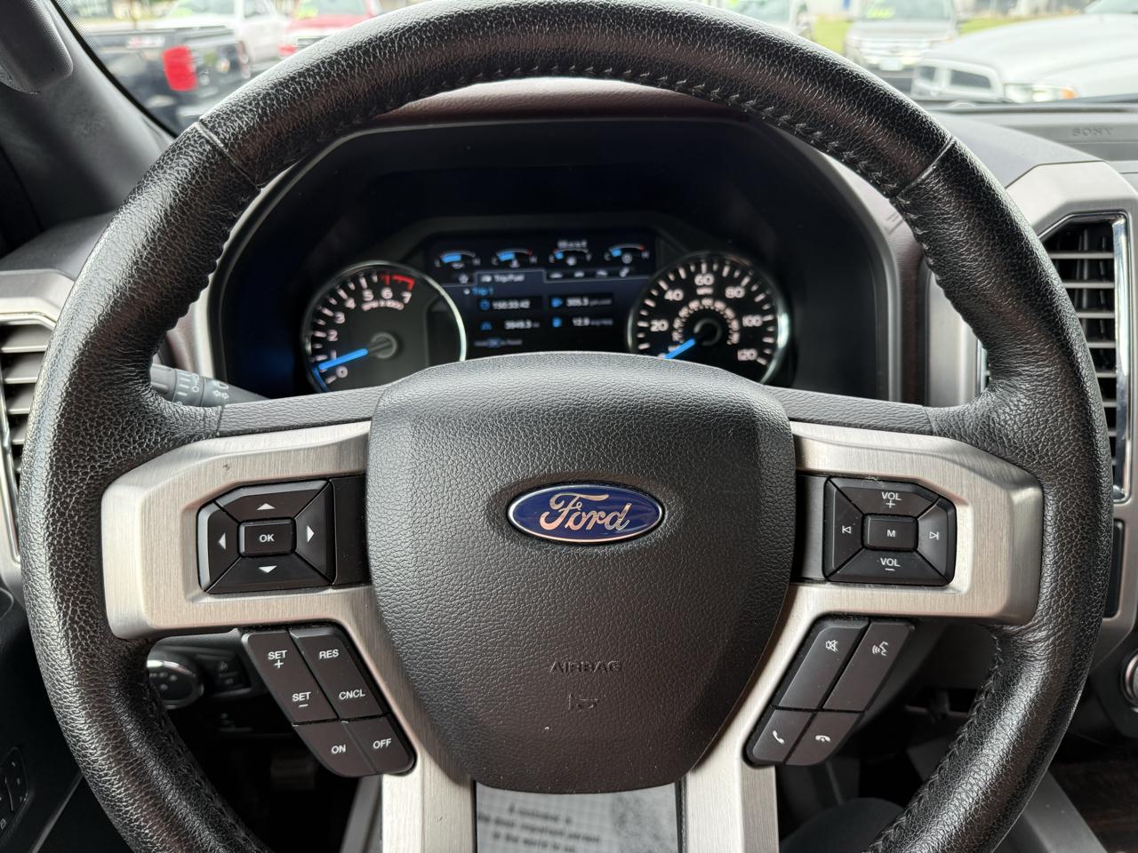 Ford F-150 Platinum SuperCrew 5.5-ft. Bed 4WD 2015