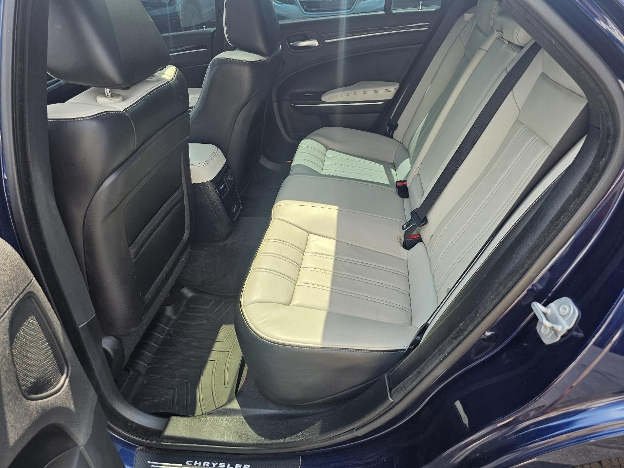 Chrysler 300 S V6 AWD 2017