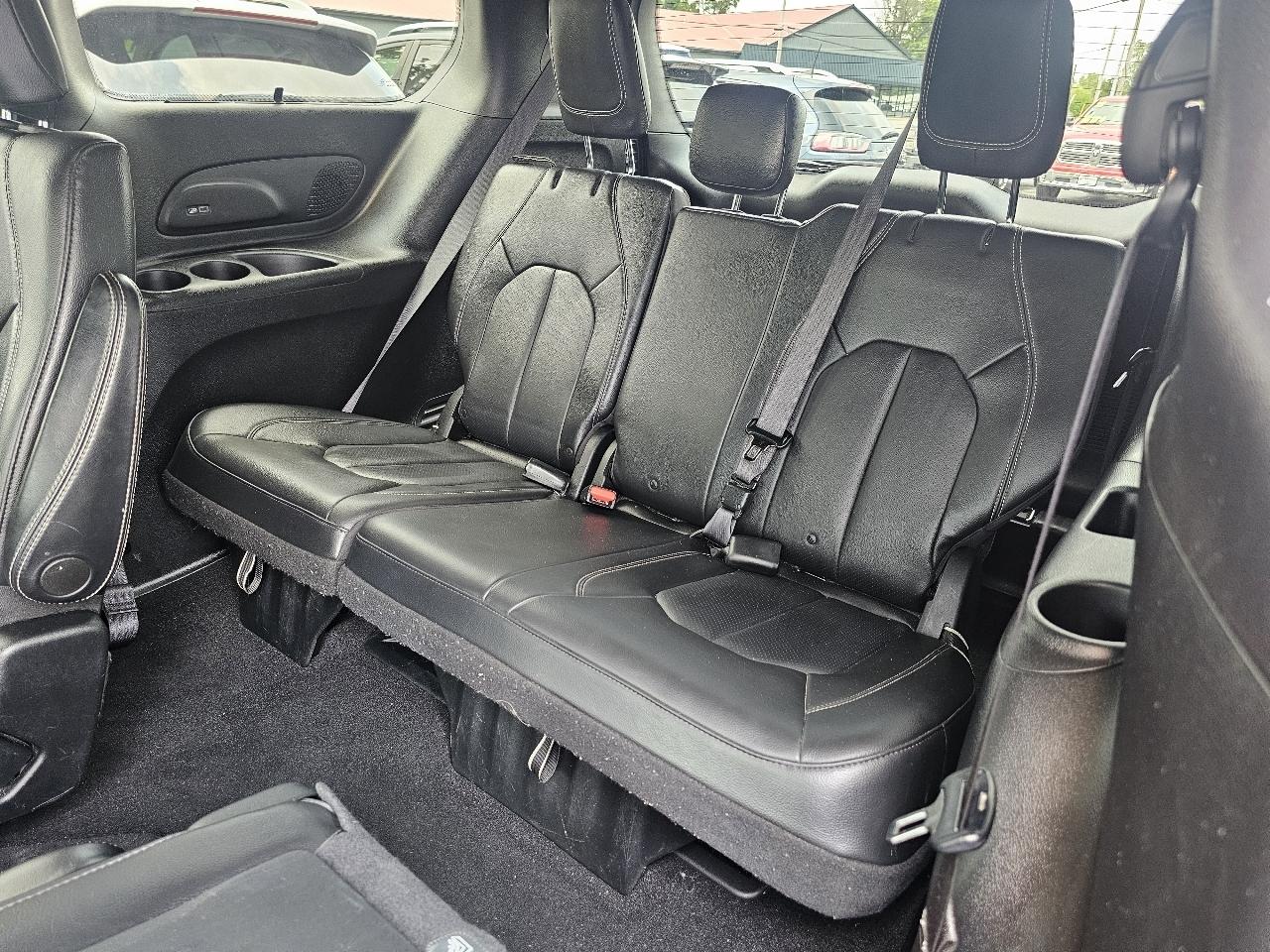 Chrysler Pacifica Touring-L Plus 2020
