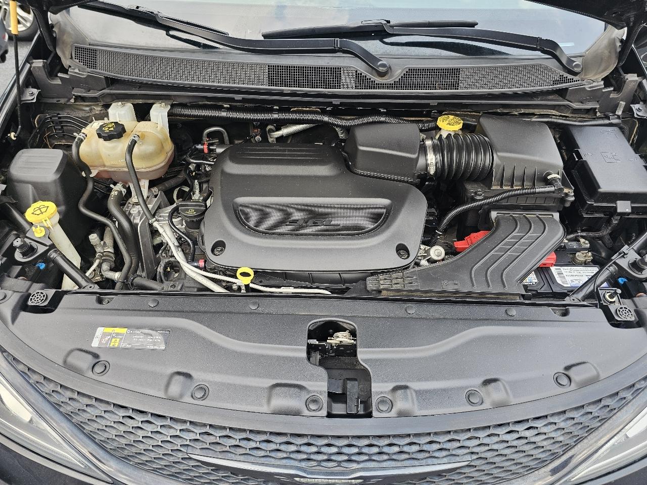 Chrysler Pacifica Touring-L Plus 2020