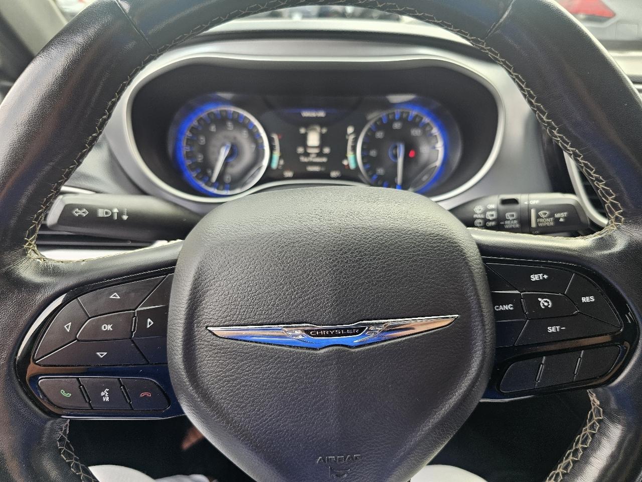 Chrysler Pacifica Touring-L Plus 2020