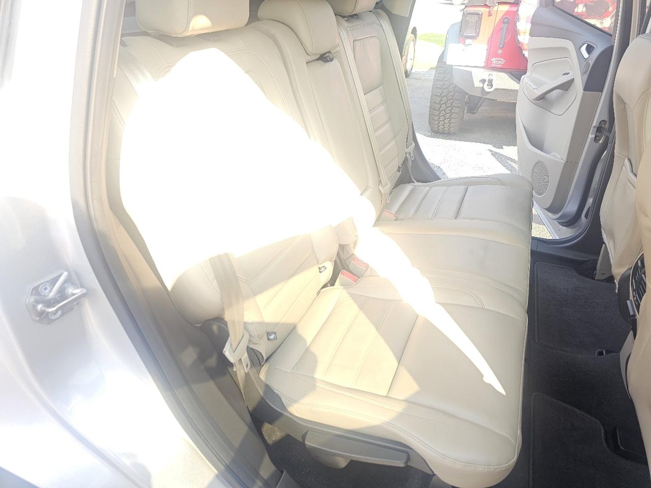 Ford Escape Titanium 4WD 2017