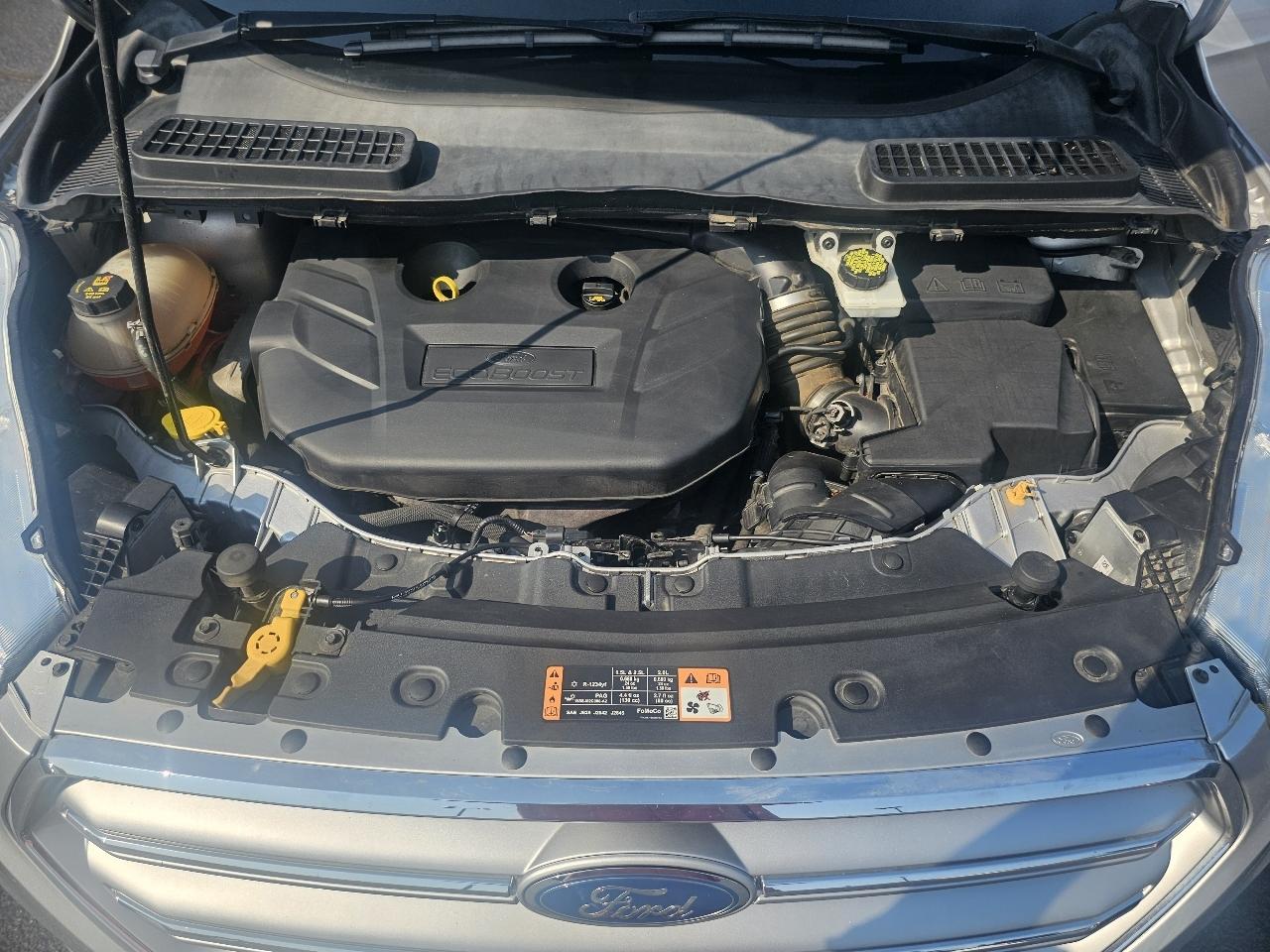 Ford Escape Titanium 4WD 2017
