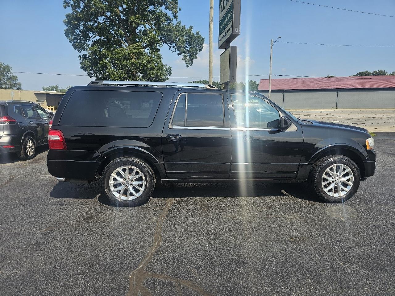 Ford Expedition EL Limited 4WD 2016