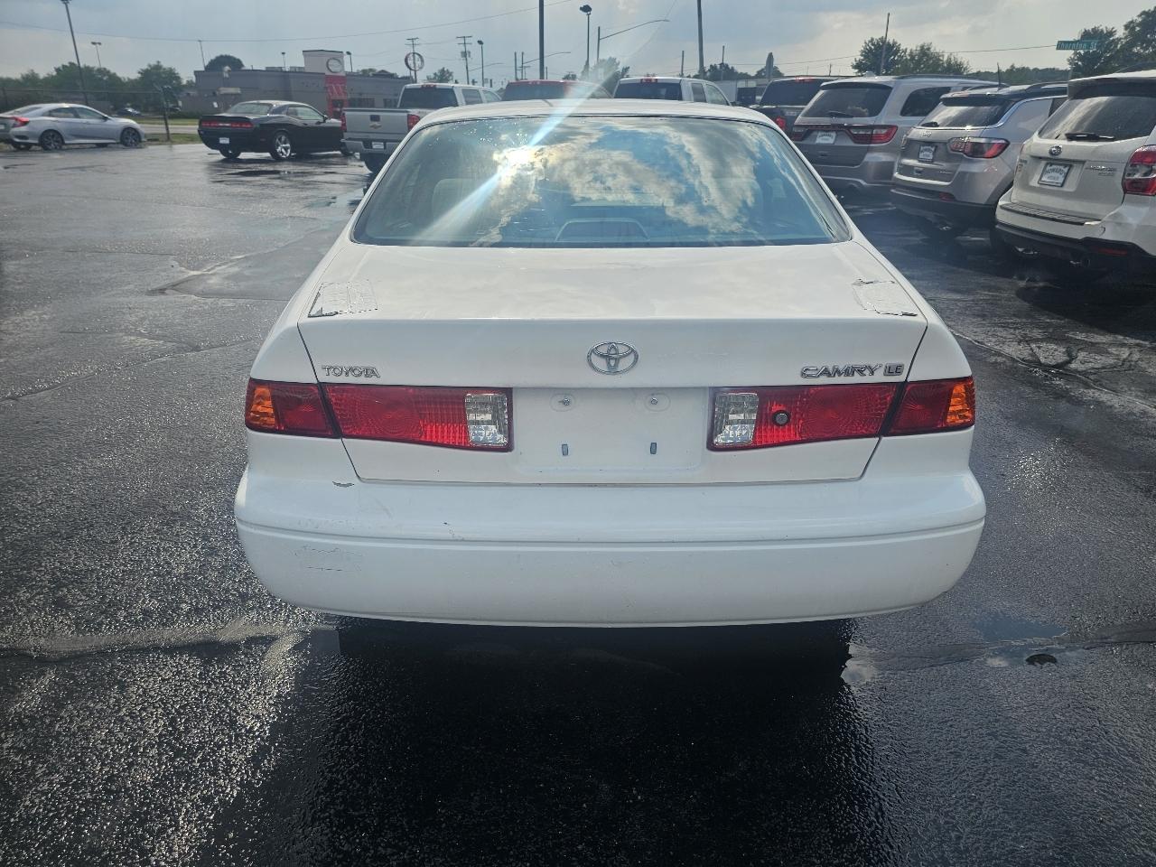 Toyota Camry XLE 2001